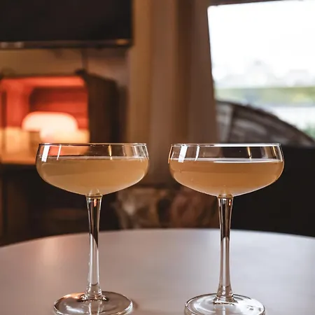 Holiday home Twin Pines *